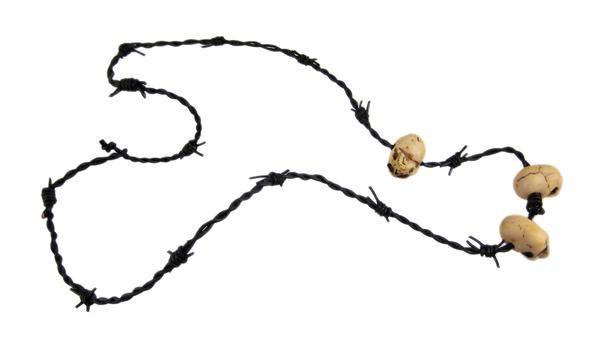 Cool Barbed Wire 3 Skull Necklace Evil Goth Punk Rock  