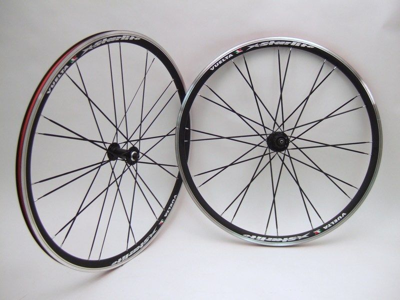 700c Vuelta Starlite Road Wheels Shimano Hubs  