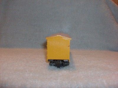 AMERICAN FLYER OLD TIME CIRCUS BOX CAR & LIGHTED CABOOSE  